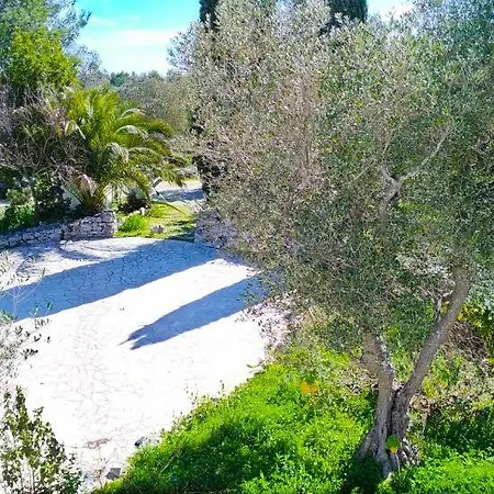 Trulli Del Sole * Остуни